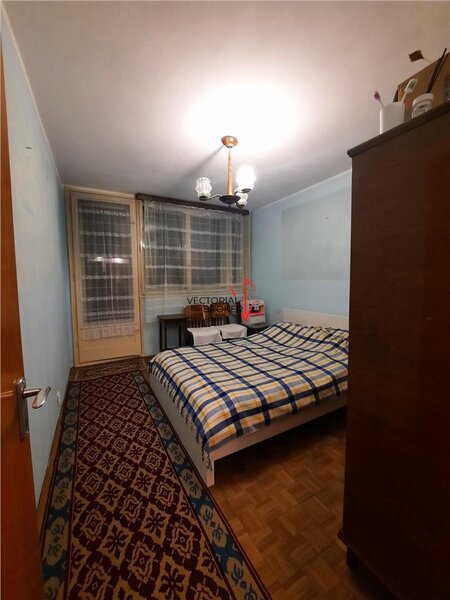 Postavarul 3 camere semidecomandat, Codrii Neamtului, 10 minute de metrou Nicolae Grigorescu